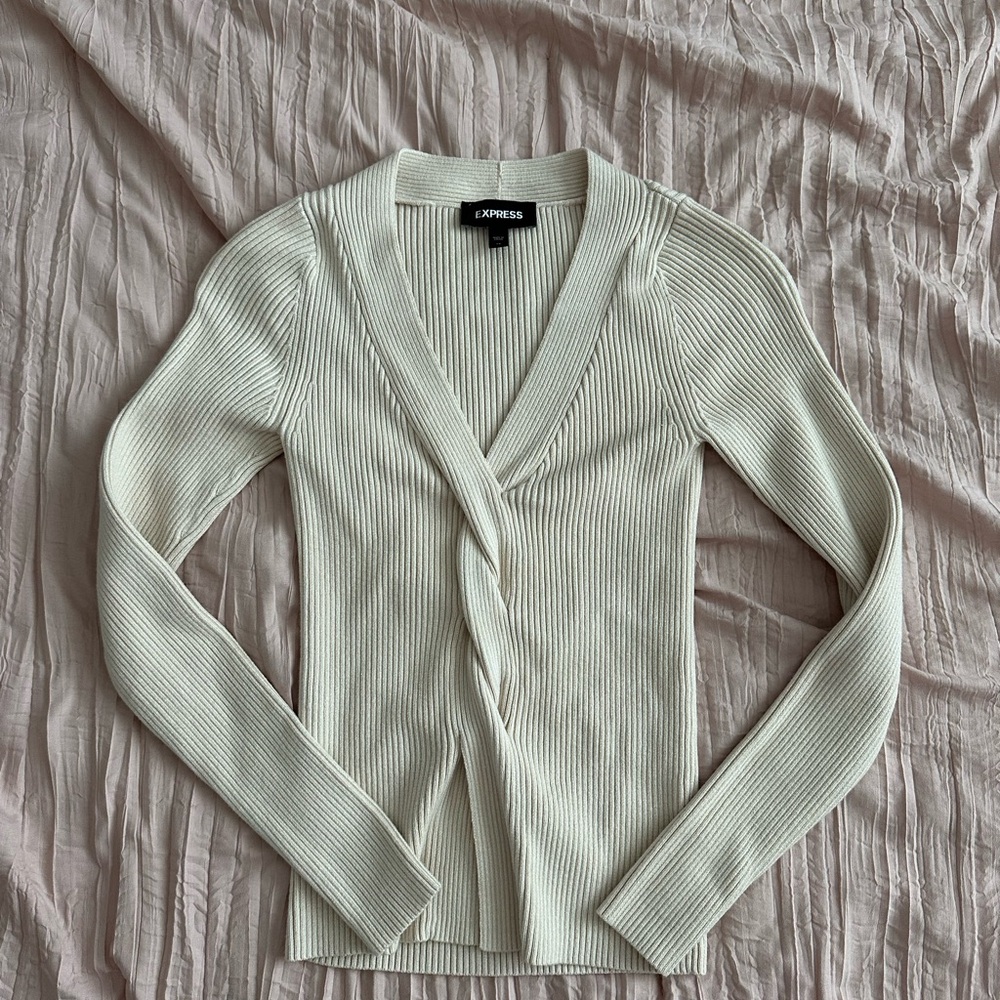 cream longsleeve